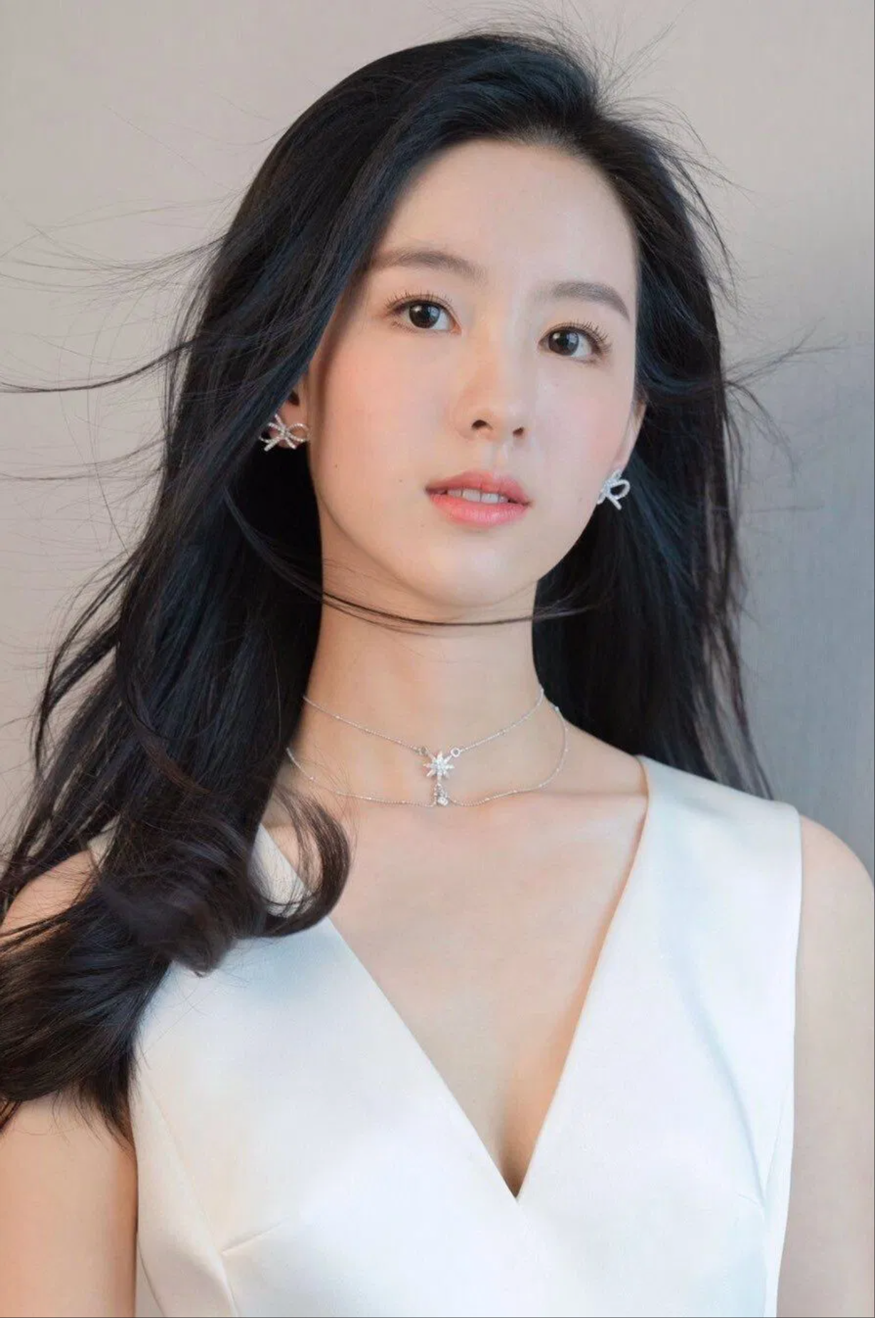 陈都灵